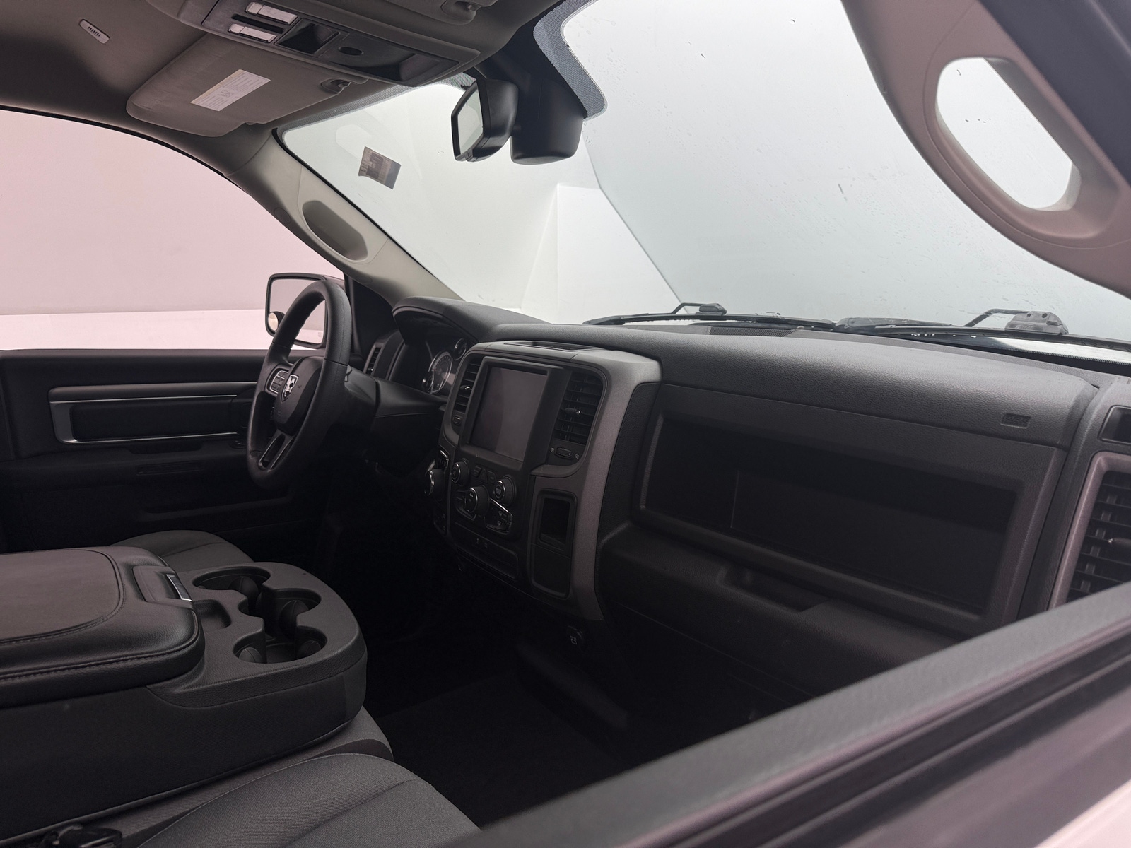Thumbnail: 2022 RAM 1500 Classic - 3