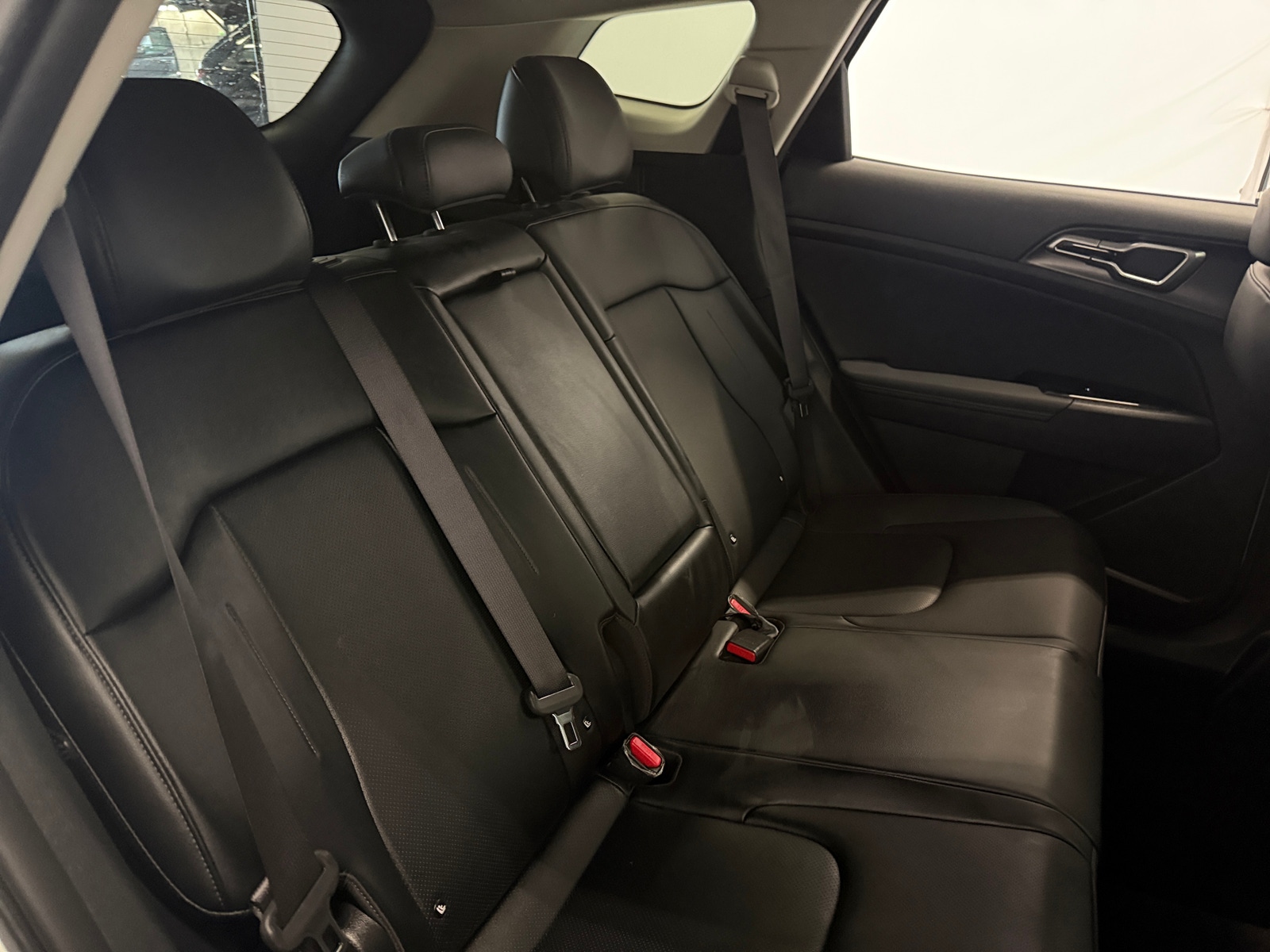 Thumbnail: 2023 Kia Sportage - 5