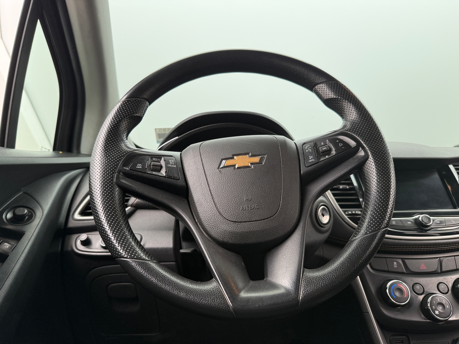 Thumbnail: 2020 Chevrolet Trax - 5