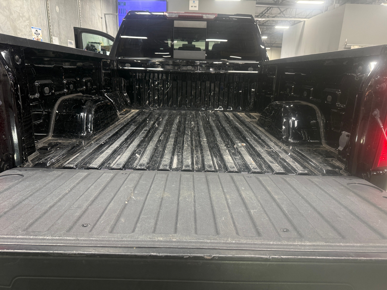 Thumbnail: 2020 Chevrolet Silverado 1500 - 7
