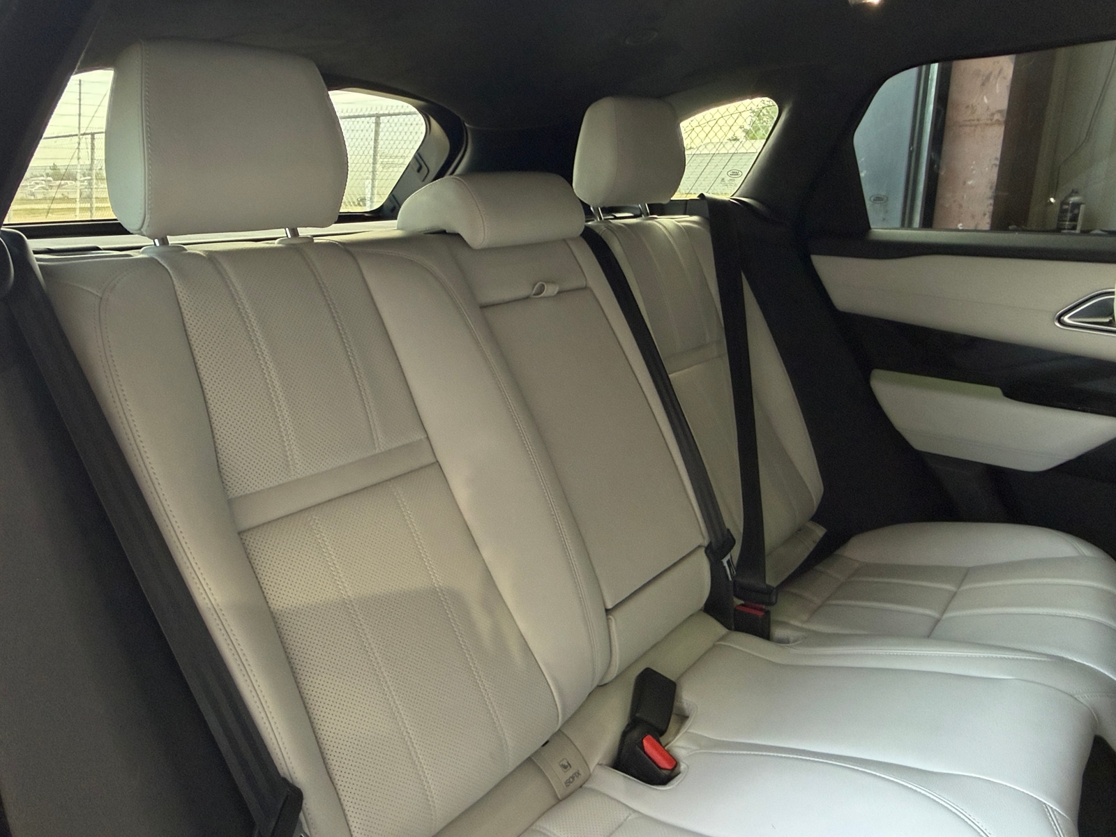 Thumbnail: 2023 Land Rover Range Rover Velar - 5