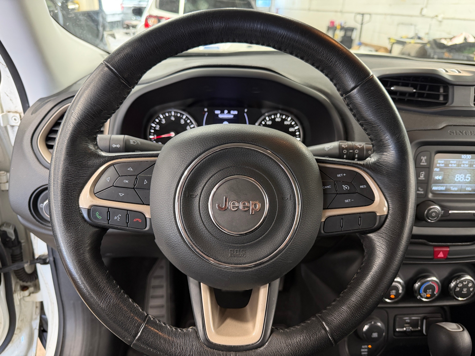 Thumbnail: 2017 Jeep Renegade - 5