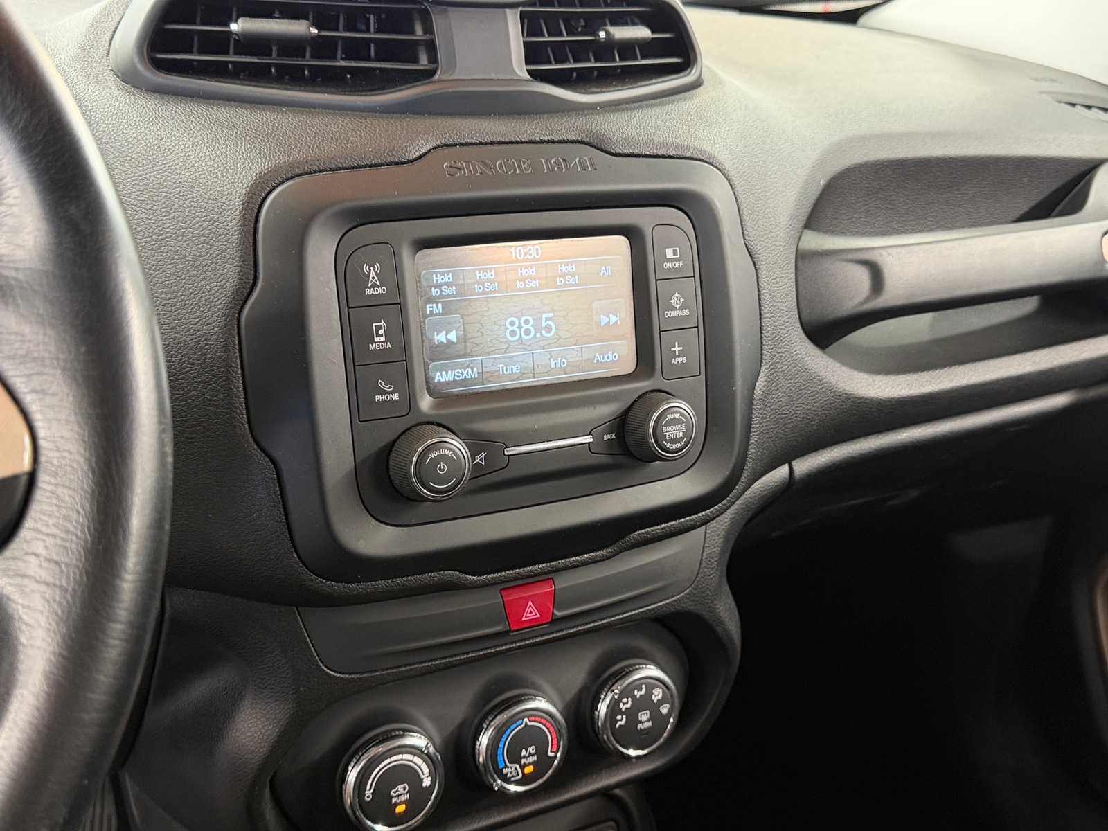 Thumbnail: 2017 Jeep Renegade - 4