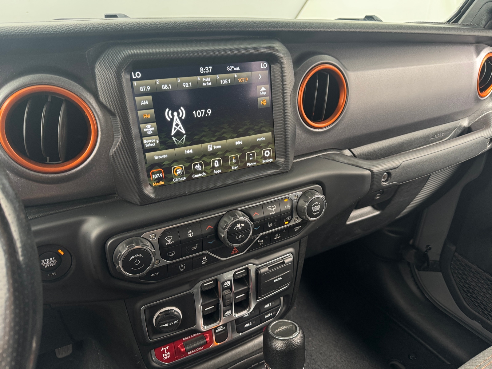 Thumbnail: 2020 Jeep Gladiator - 4