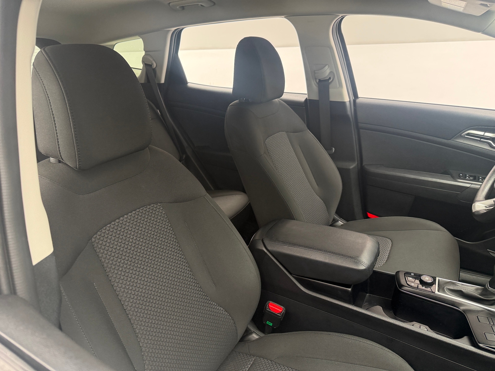 Thumbnail: 2025 Kia Sportage - 2