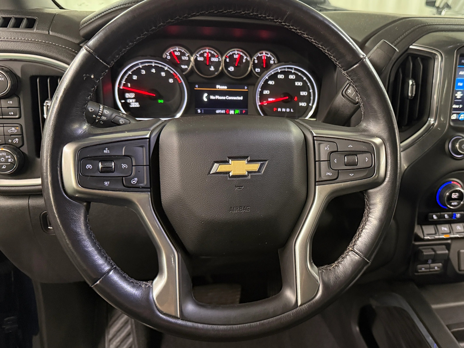 Thumbnail: 2021 Chevrolet Silverado 1500 - 4