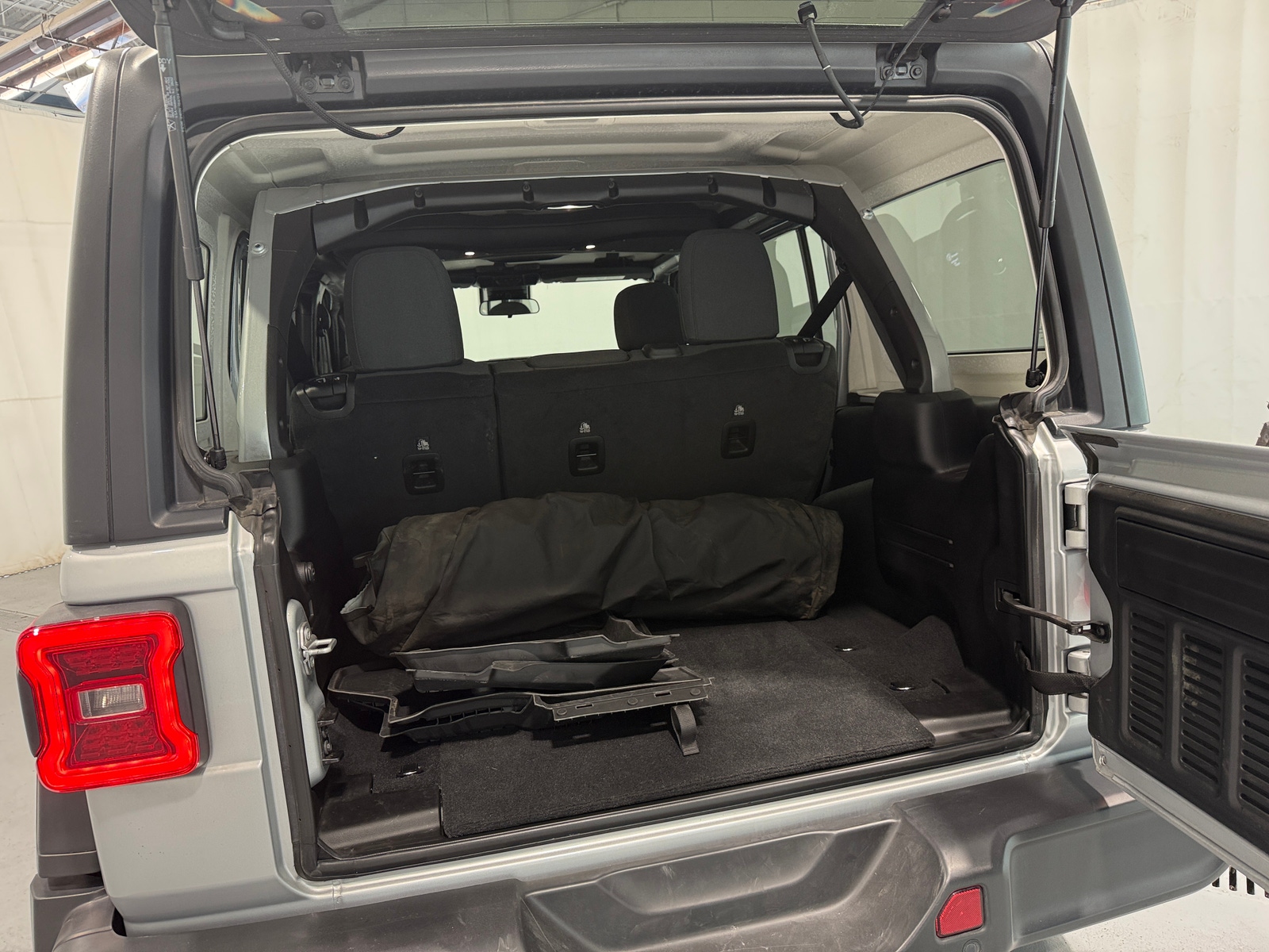 Thumbnail: 2024 Jeep Wrangler - 7