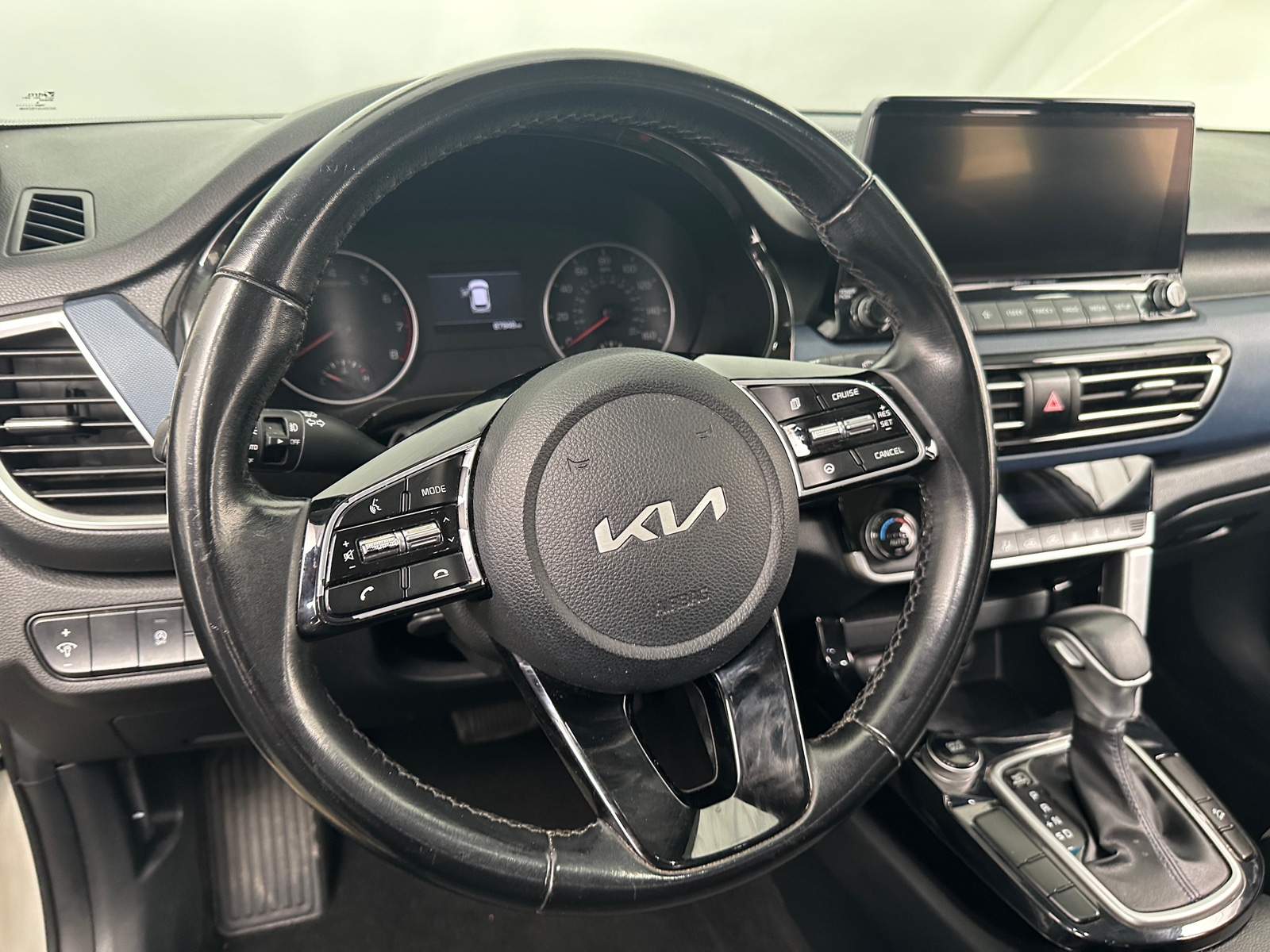 Thumbnail: 2022 Kia Seltos - 4