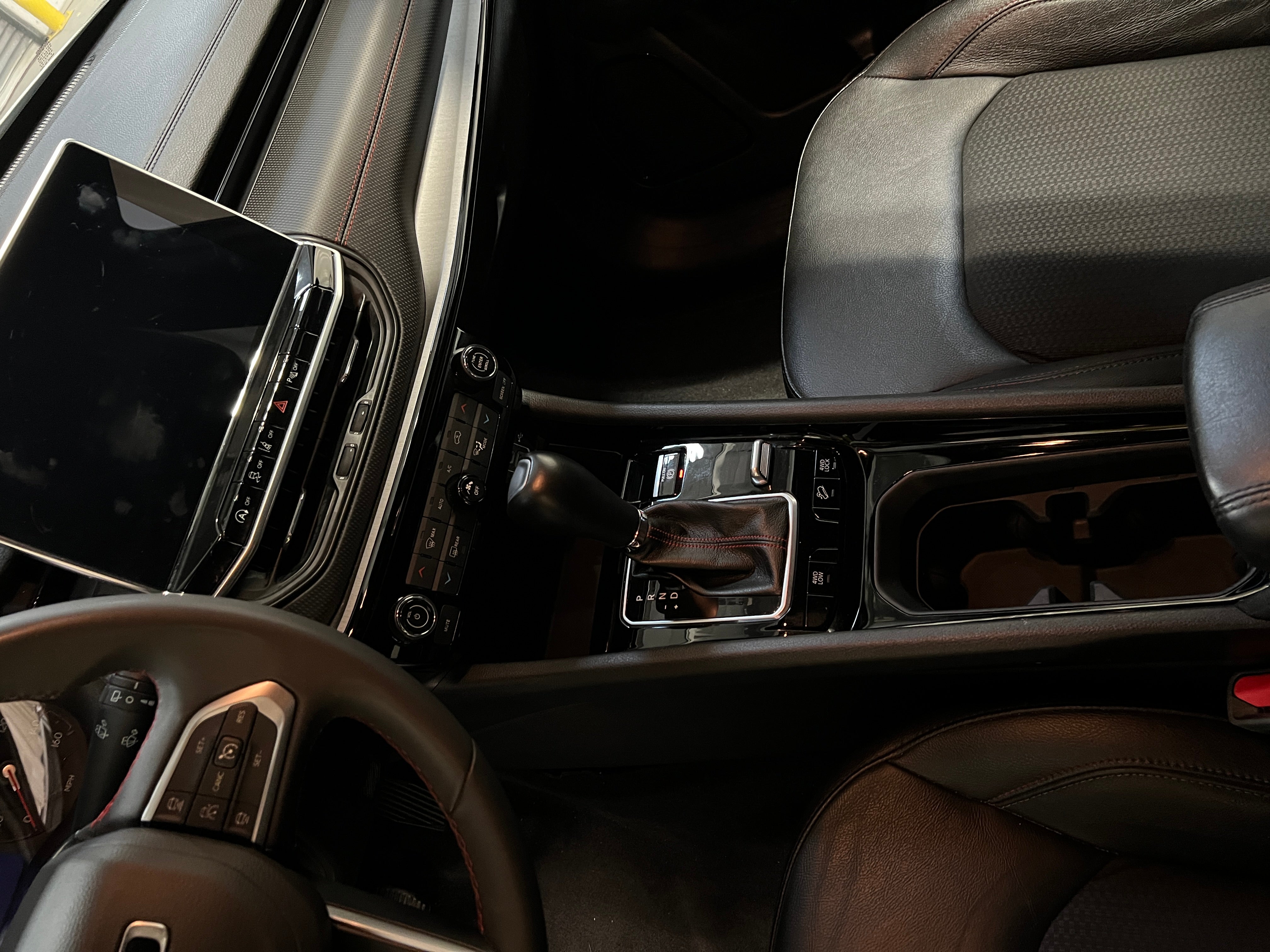 2025 Jeep Compass Trailhawk - Photo 5