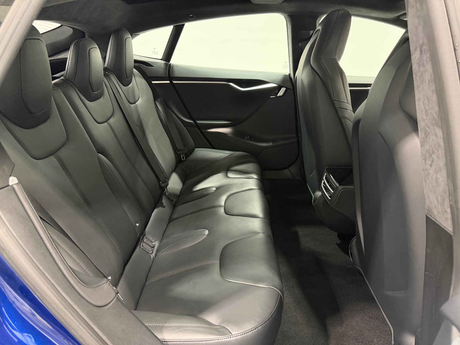 Thumbnail: 2015 Tesla Model S - 5