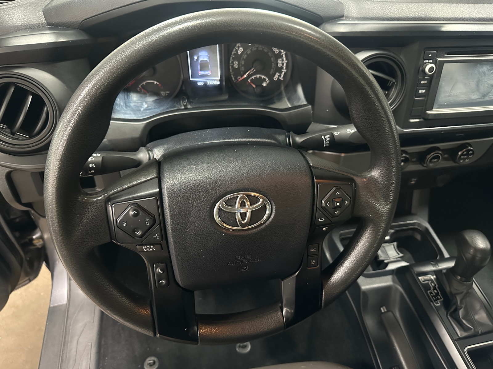 Thumbnail: 2018 Toyota Tacoma - 5