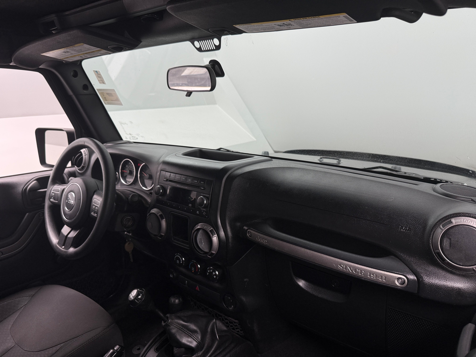 Thumbnail: 2015 Jeep Wrangler - 3