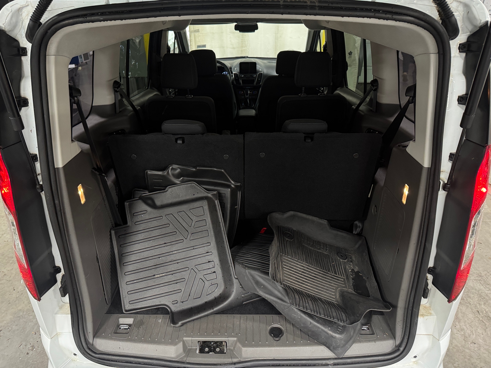 Thumbnail: 2021 Ford Transit Series - 7
