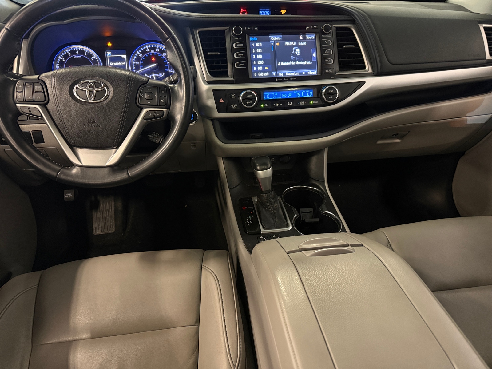 Thumbnail: 2018 Toyota Highlander - 2