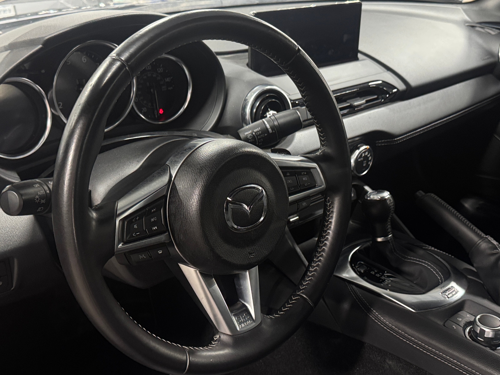 Thumbnail: 2025 Mazda MX-5 Miata - 4