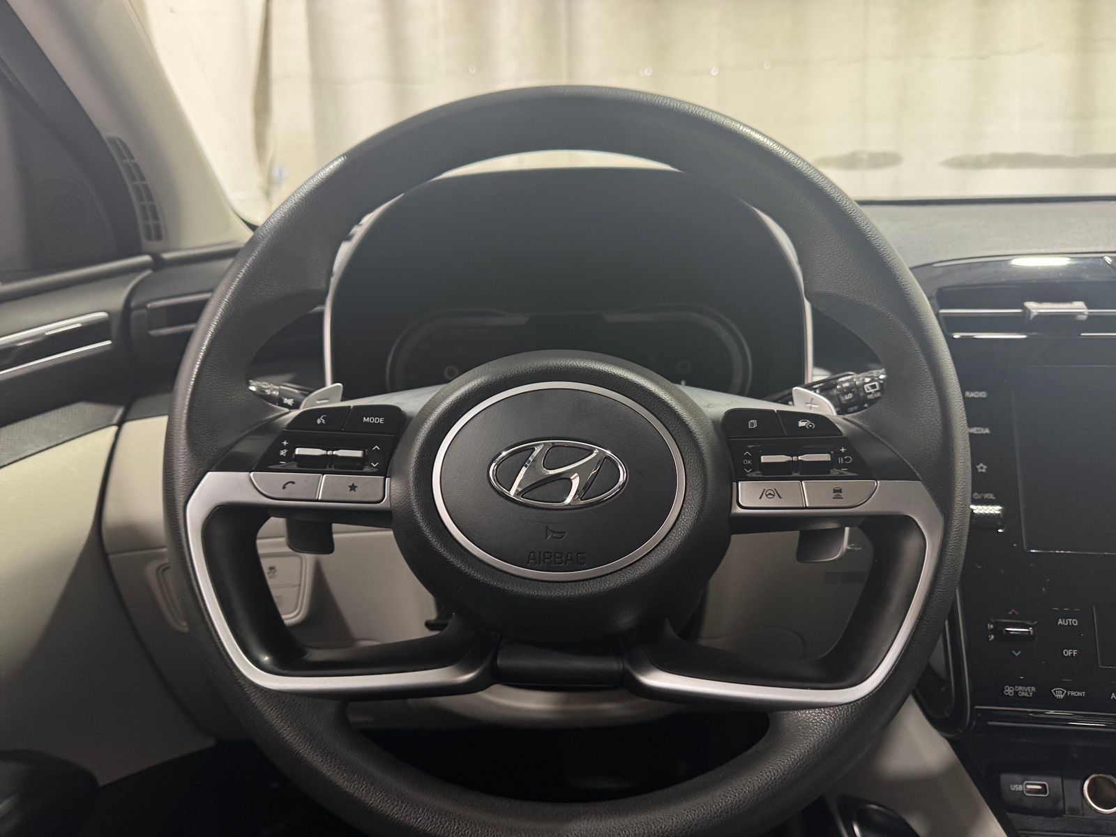 Thumbnail: 2022 Hyundai Tucson - 5