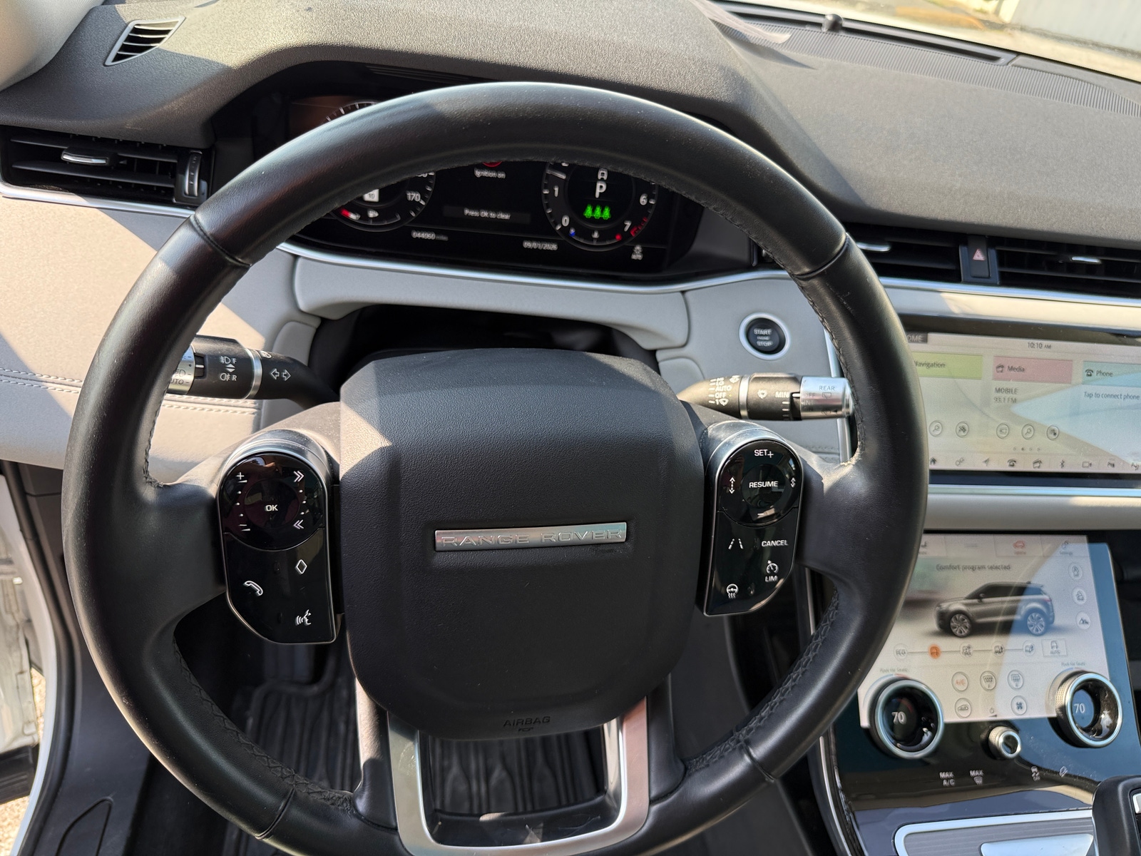 Thumbnail: 2020 Land Rover Range Rover Evoque - 4