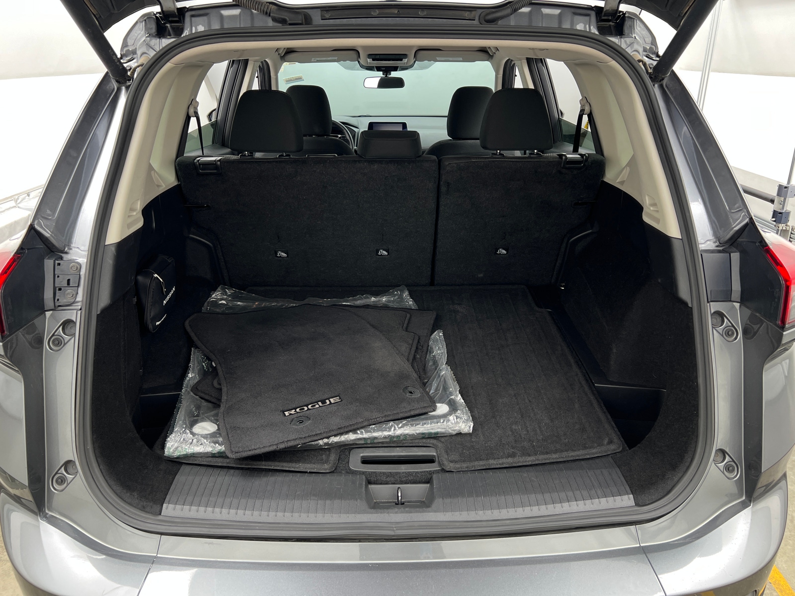 Thumbnail: 2025 Nissan Rogue - 7