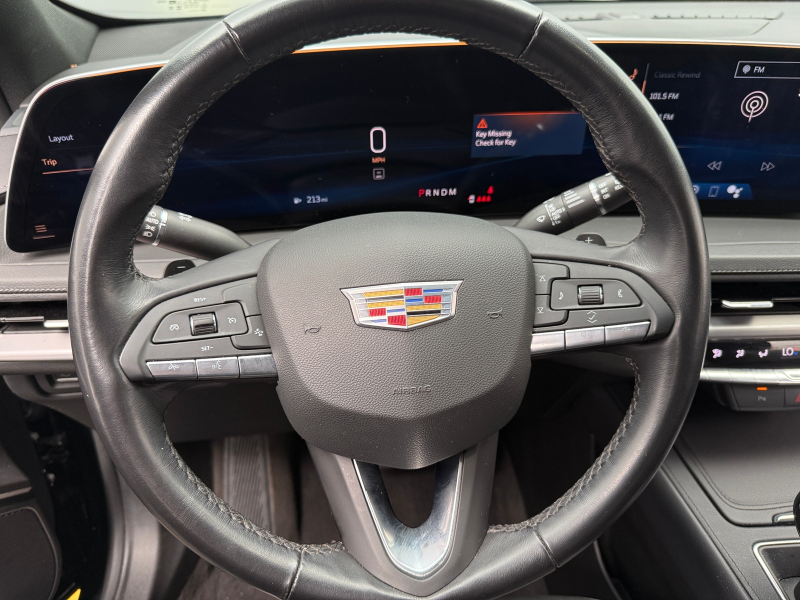 Thumbnail: 2025 Cadillac XT4 - 4