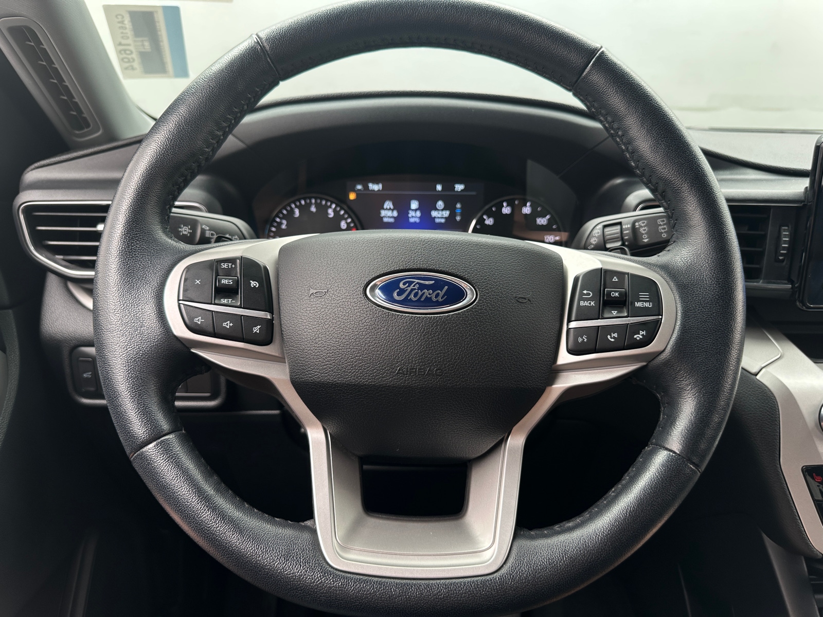 Thumbnail: 2021 Ford Explorer - 4
