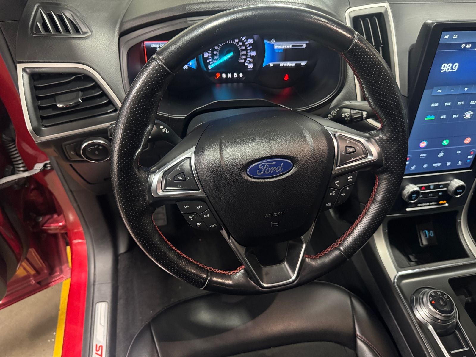 Thumbnail: 2022 Ford Edge - 4