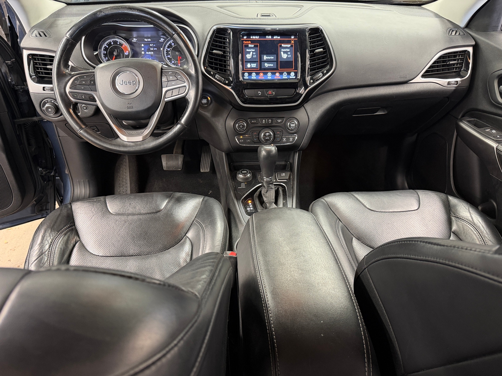 Thumbnail: 2020 Jeep Cherokee - 2