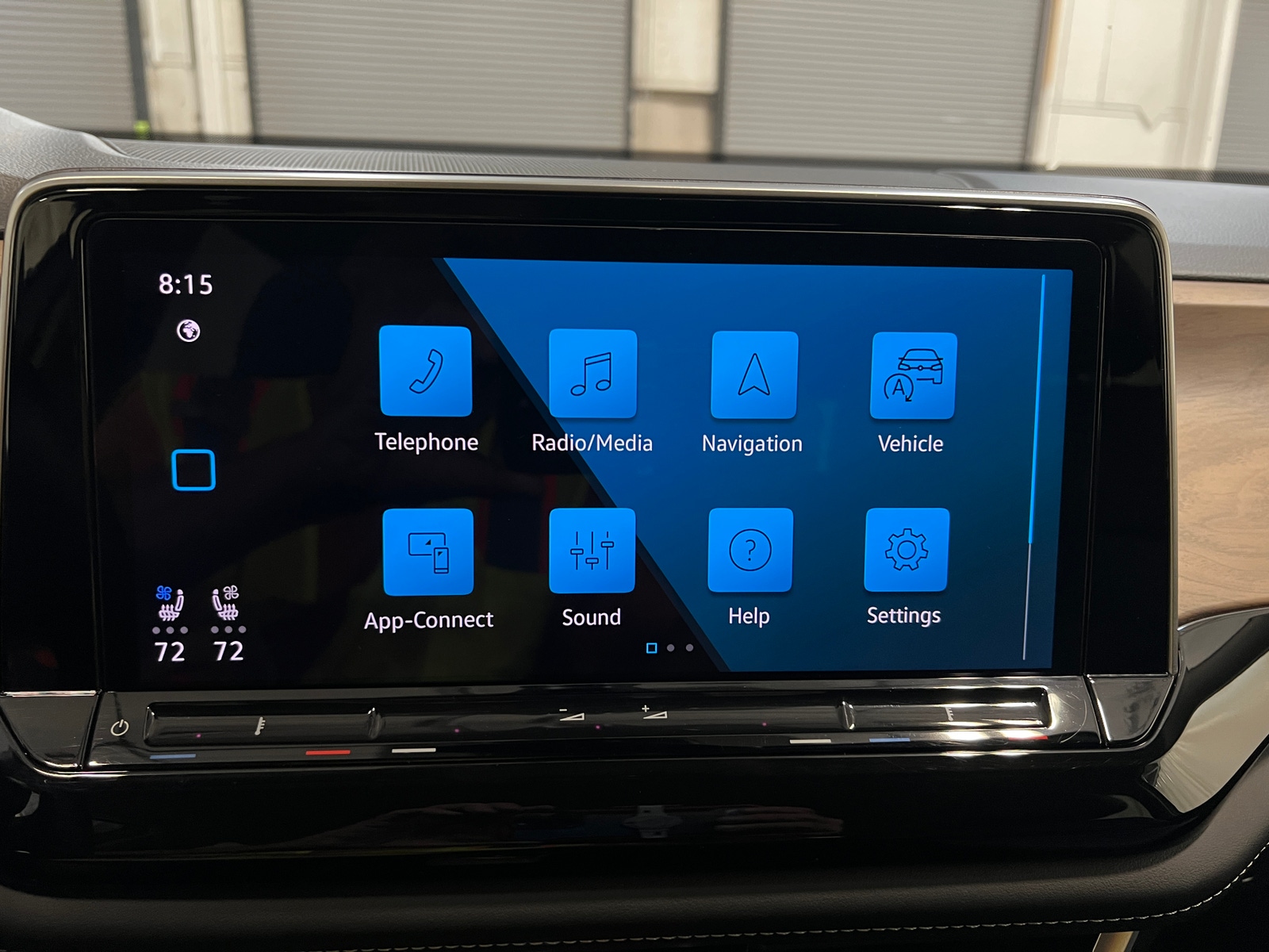 Thumbnail: 2026 Volkswagen Atlas - 4