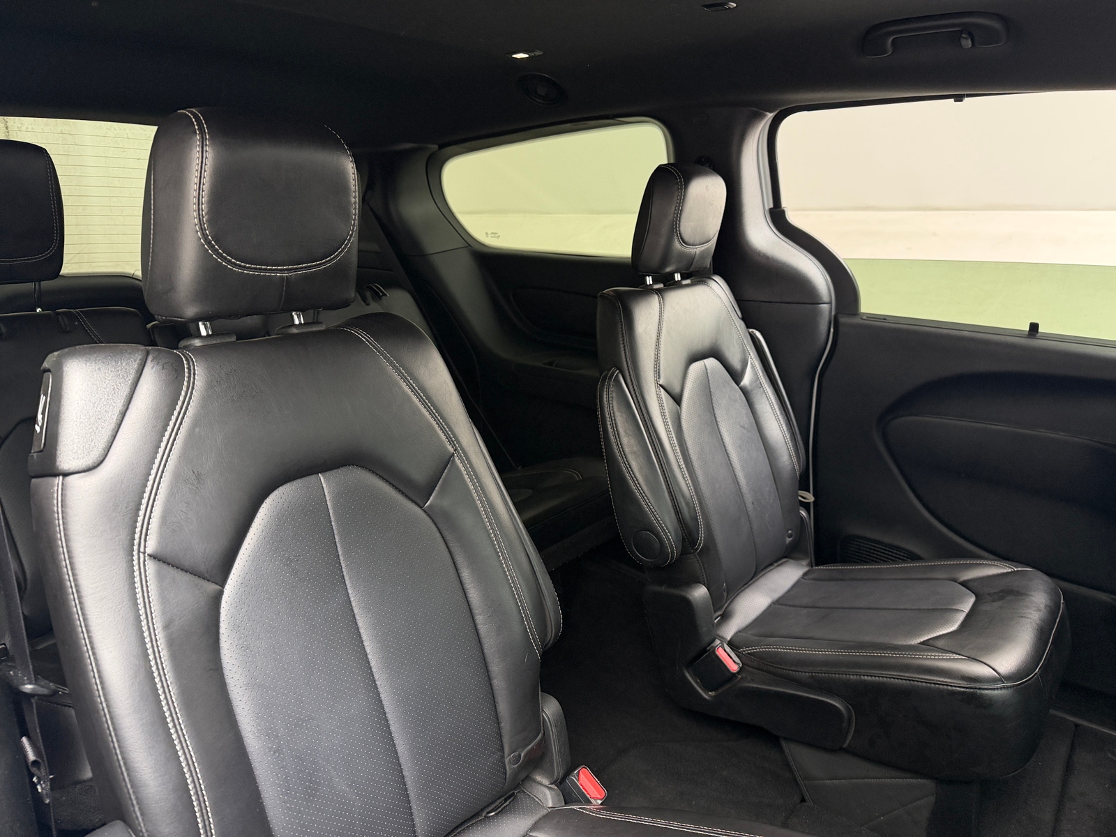 Thumbnail: 2025 Chrysler Pacifica - 5