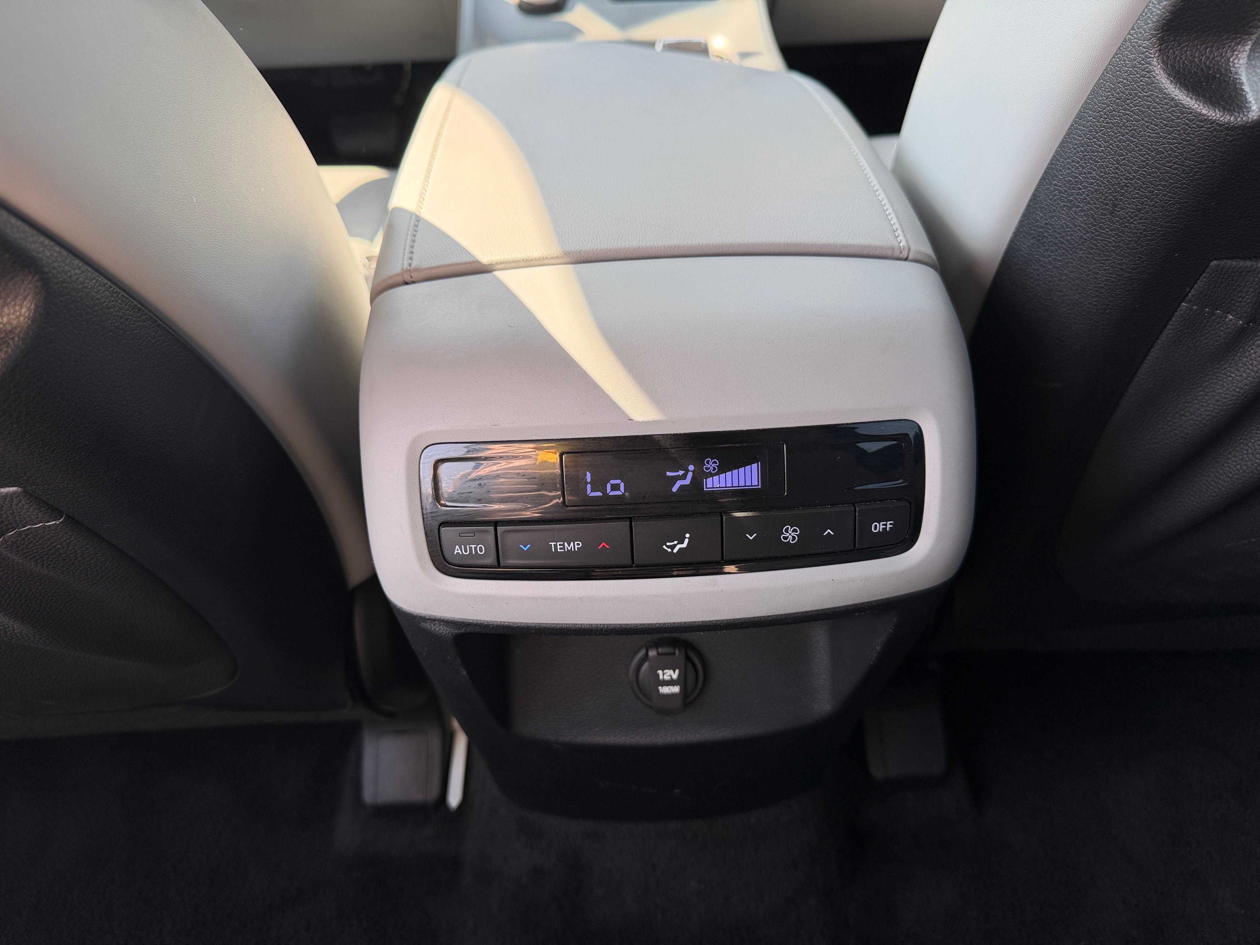 2025 Hyundai Palisade SEL - Photo 6