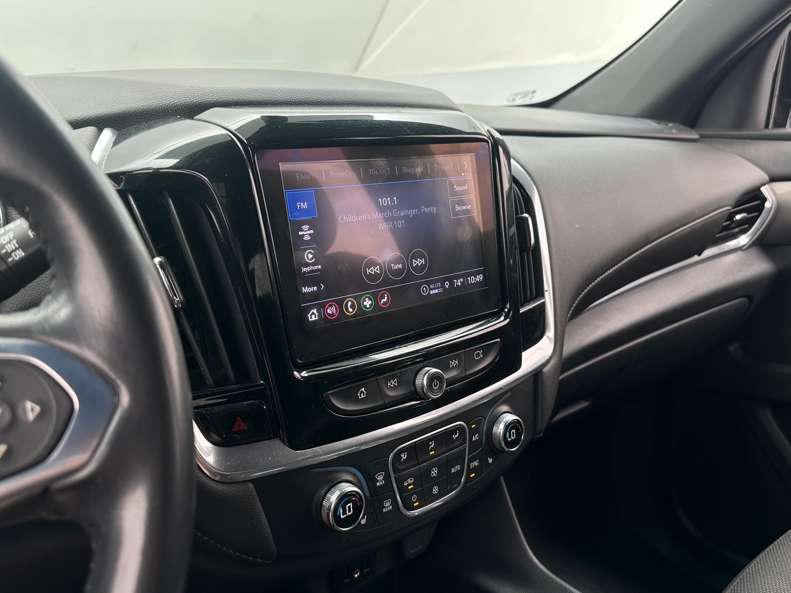 Thumbnail: 2022 Chevrolet Traverse - 4