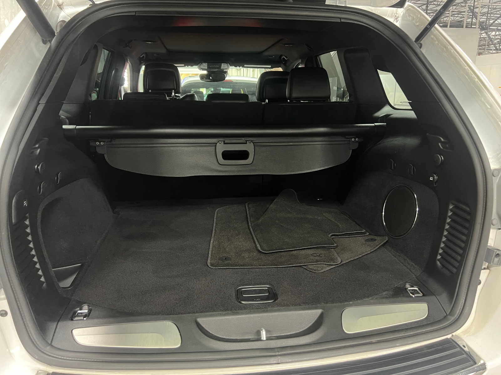 Thumbnail: 2021 Jeep Grand Cherokee - 6