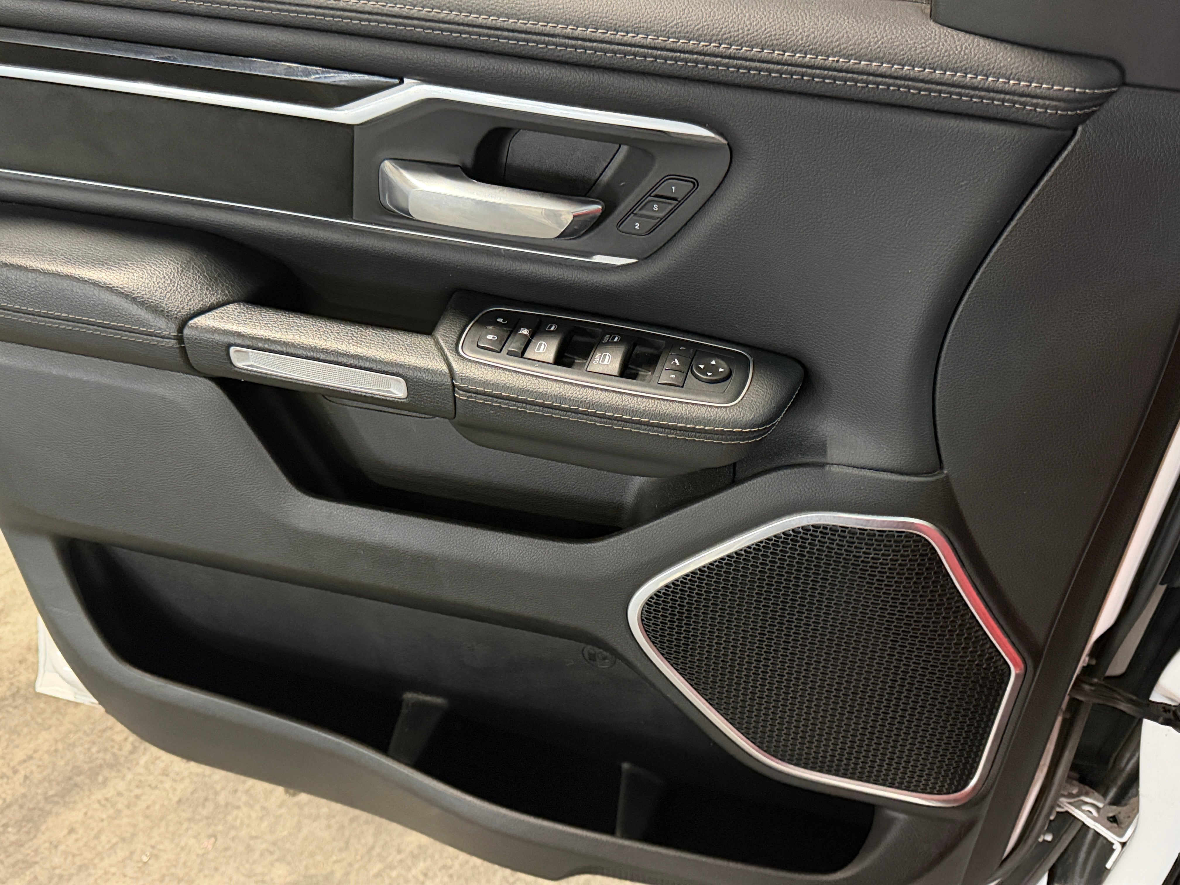 2020 RAM Ram 1500 Pickup Laramie - Photo 22