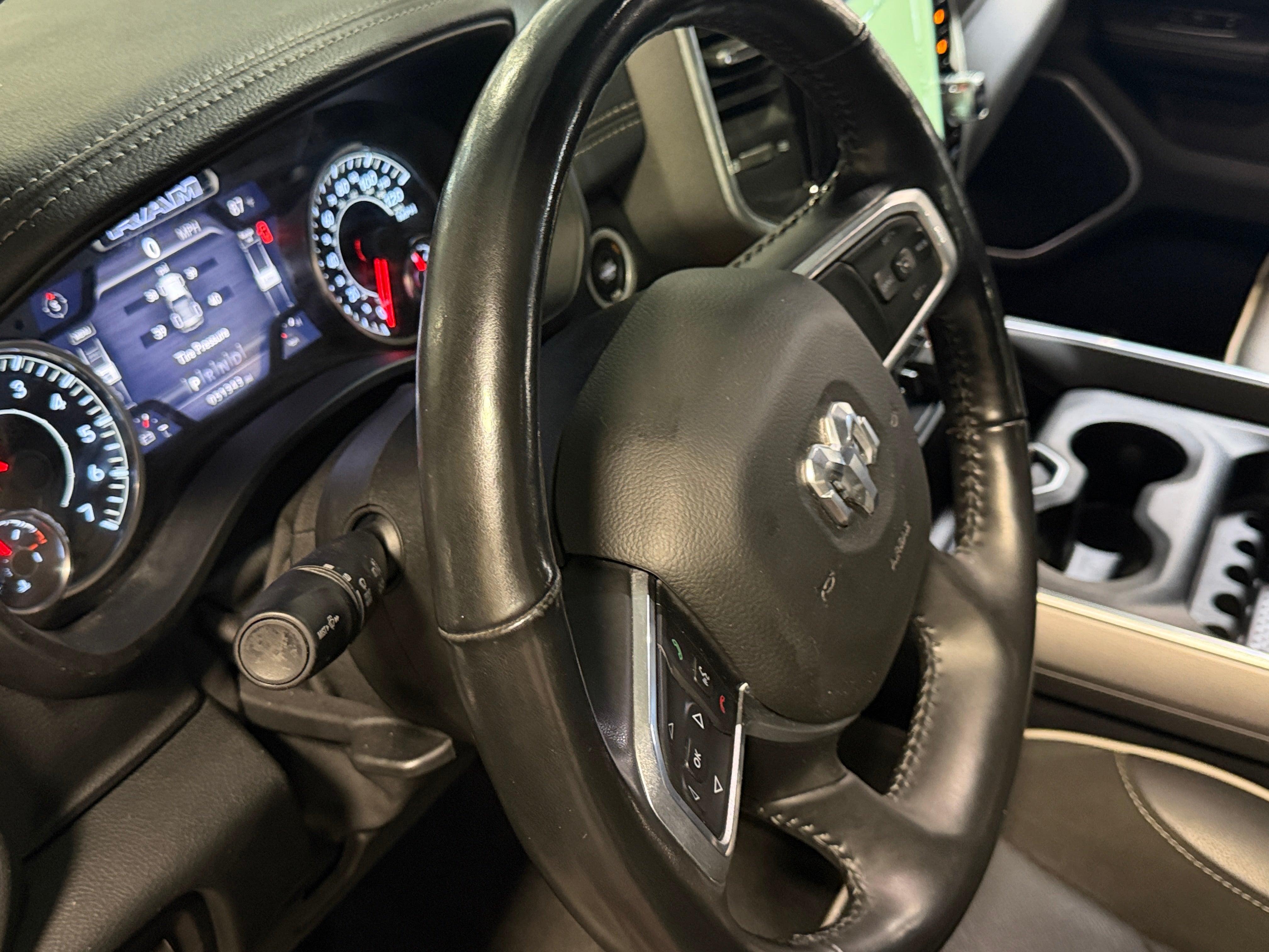 2020 RAM Ram 1500 Pickup Laramie - Photo 23