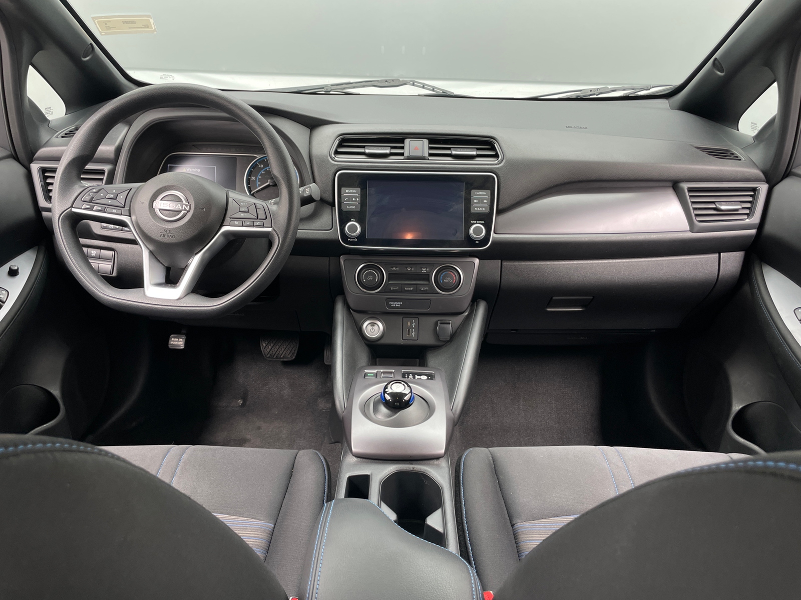 Thumbnail: 2025 Nissan Leaf - 3