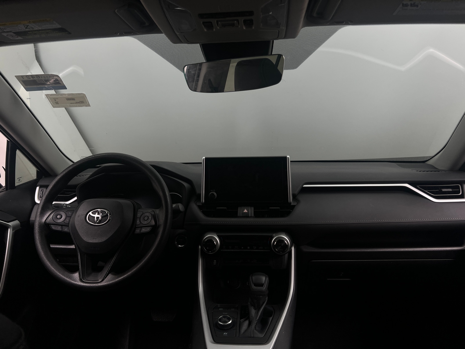 Thumbnail: 2023 Toyota RAV4 - 3