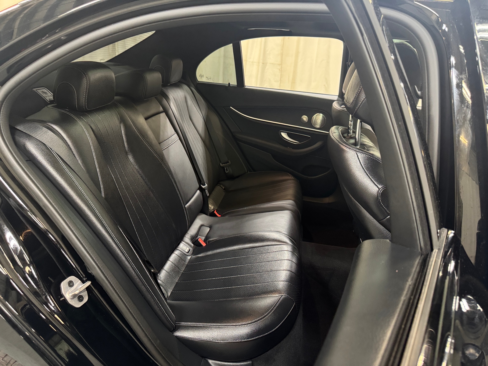 Thumbnail: 2023 Mercedes-Benz E-Class - 5