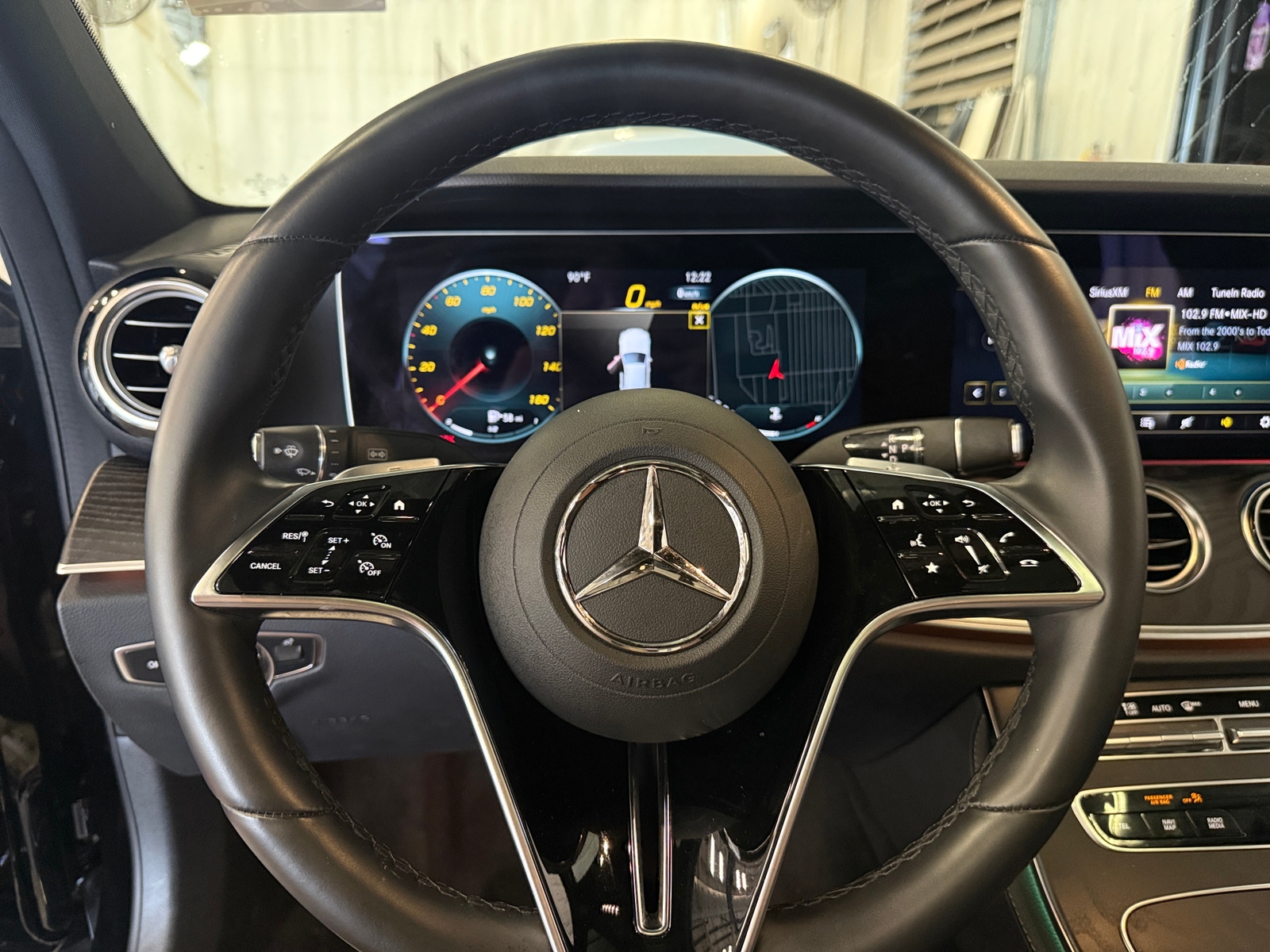 Thumbnail: 2023 Mercedes-Benz E-Class - 4
