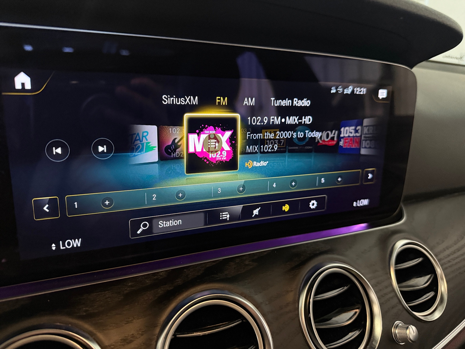 Thumbnail: 2023 Mercedes-Benz E-Class - 3