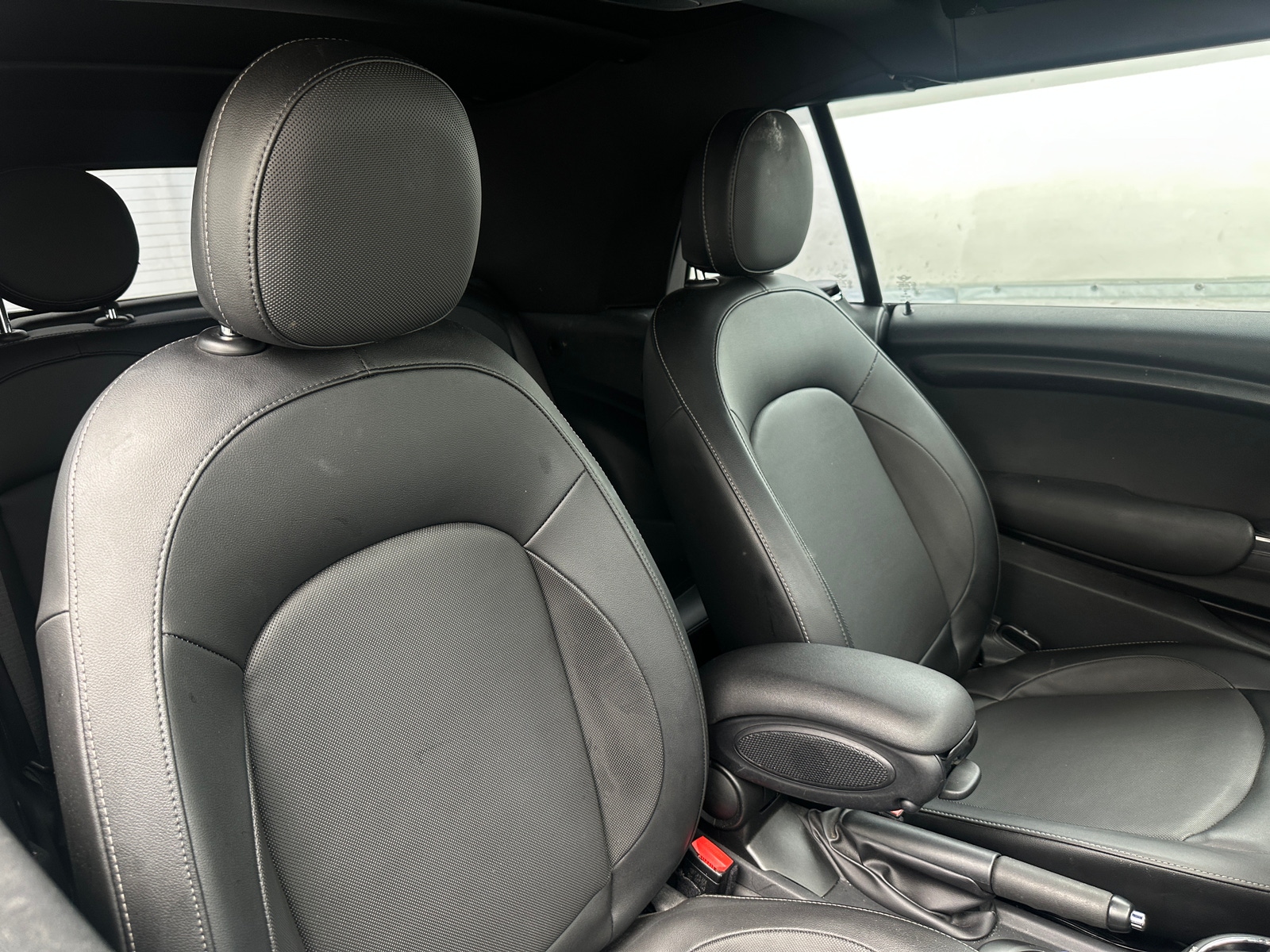 Thumbnail: 2016 MINI Cooper Convertible - 2