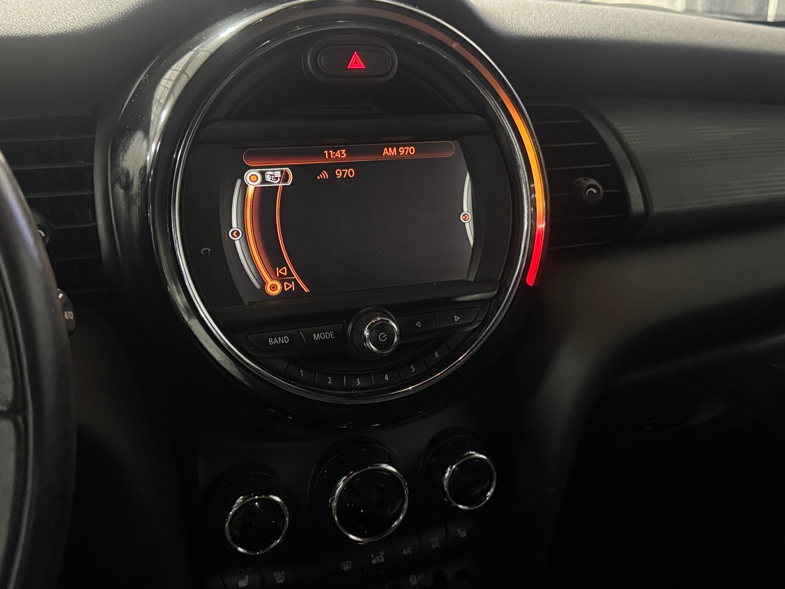 Thumbnail: 2016 MINI Cooper Convertible - 4