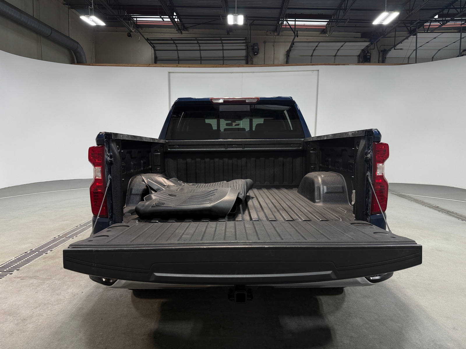 Thumbnail: 2021 Chevrolet Silverado 1500 - 7