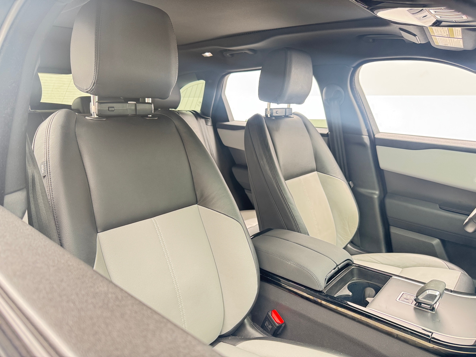Thumbnail: 2026 Land Rover Range Rover Velar - 2