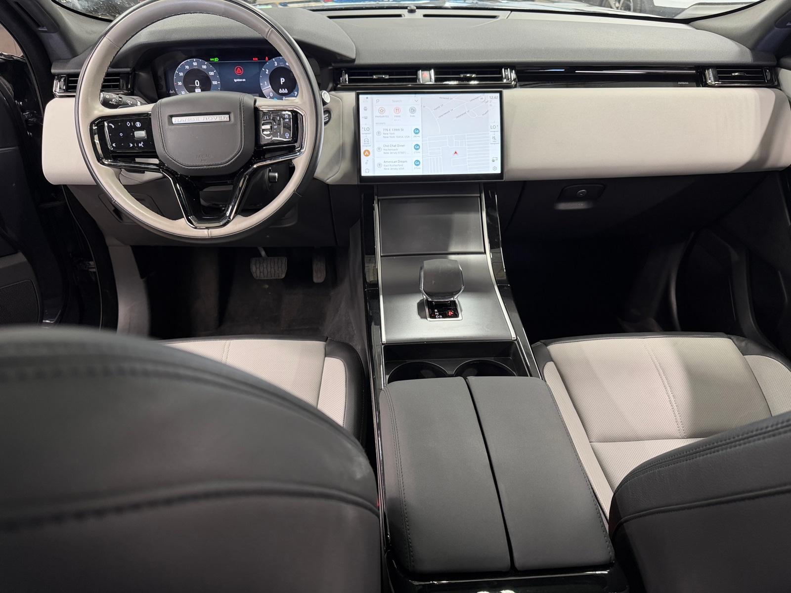 Thumbnail: 2026 Land Rover Range Rover Velar - 3