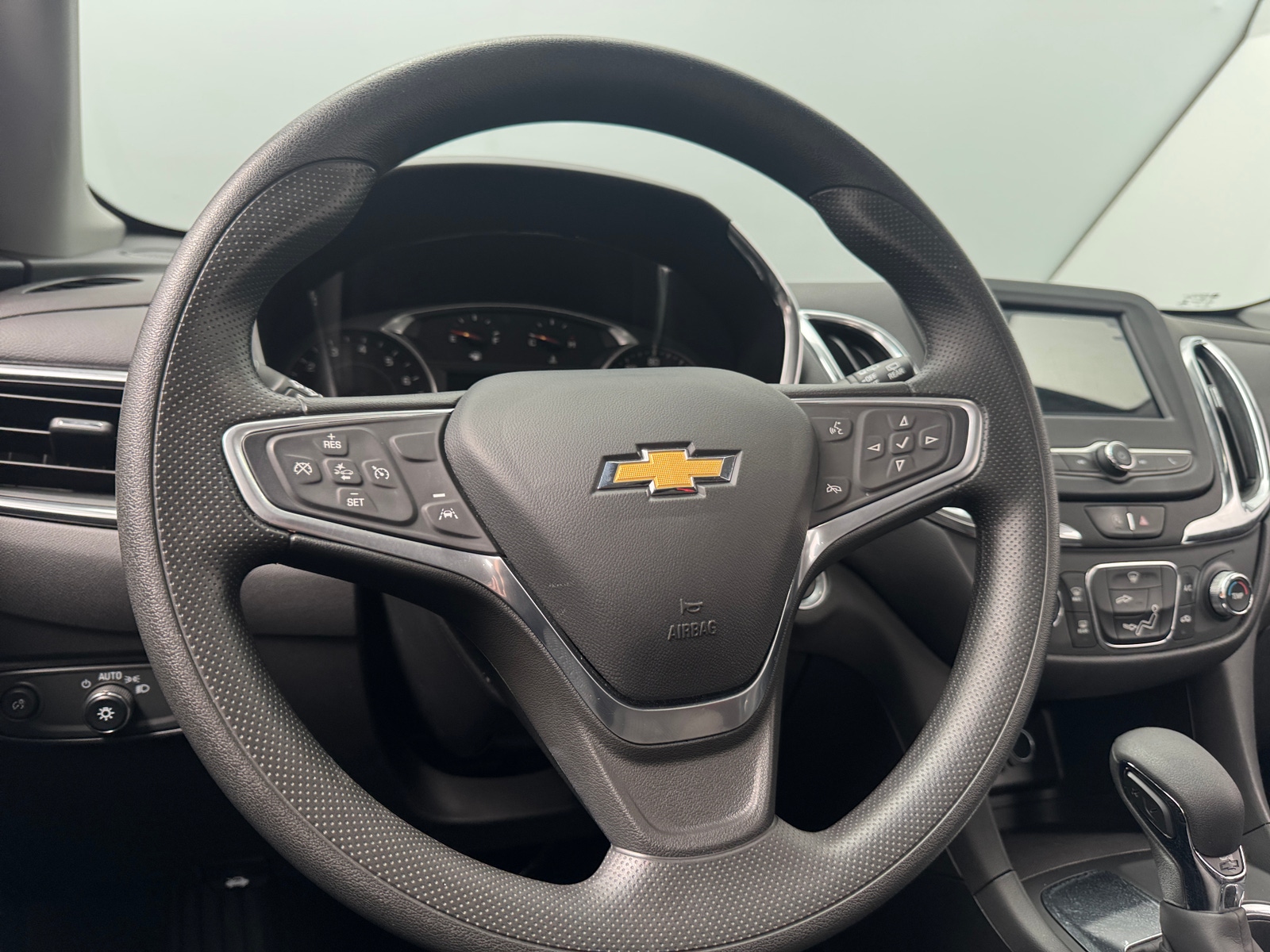 Thumbnail: 2023 Chevrolet Equinox - 5