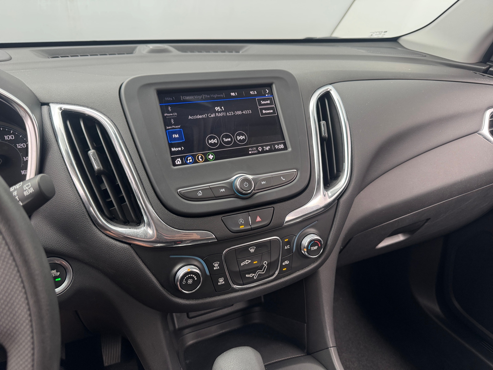 Thumbnail: 2023 Chevrolet Equinox - 4