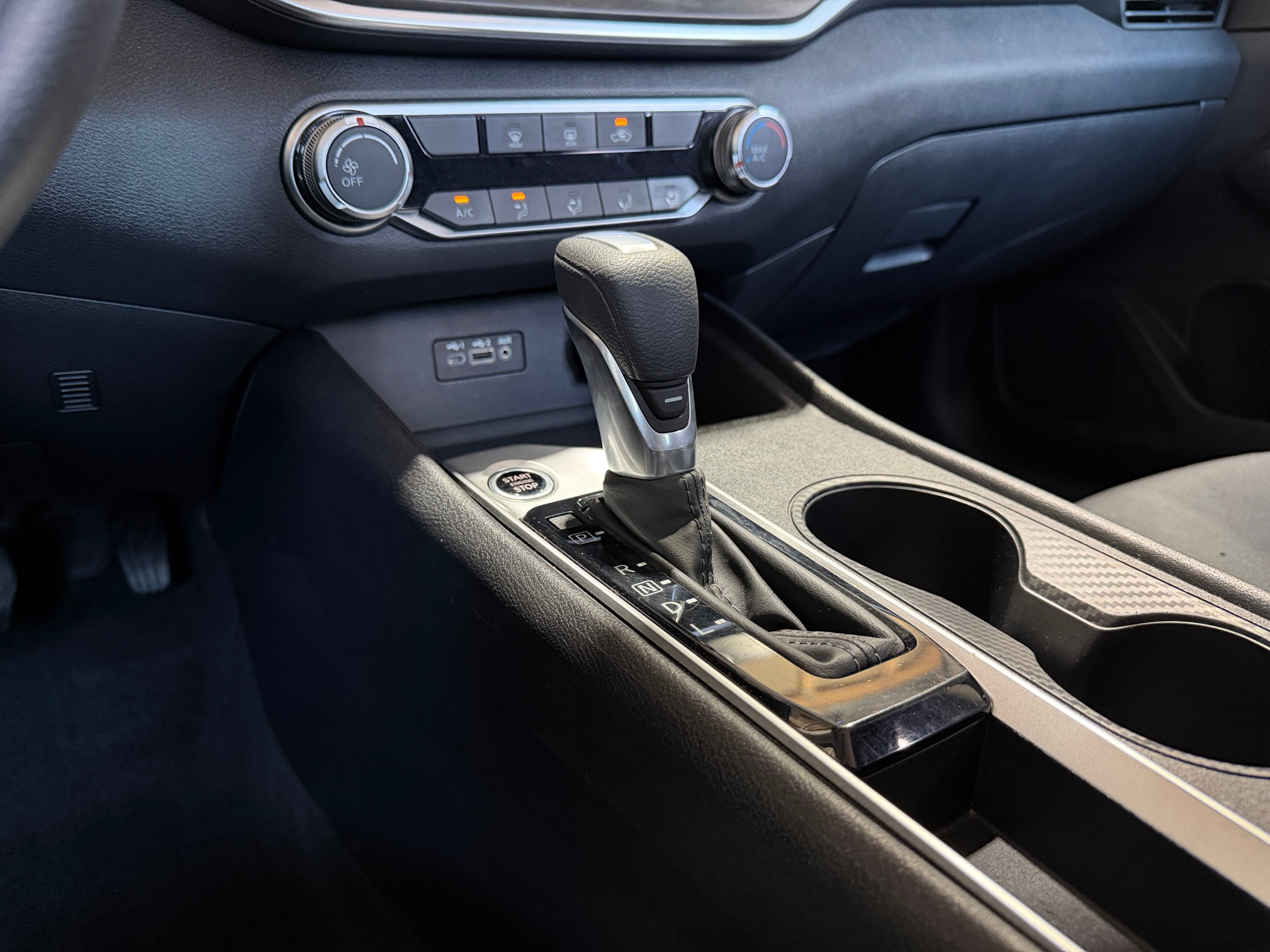 2025 Nissan Altima SV - Photo 6