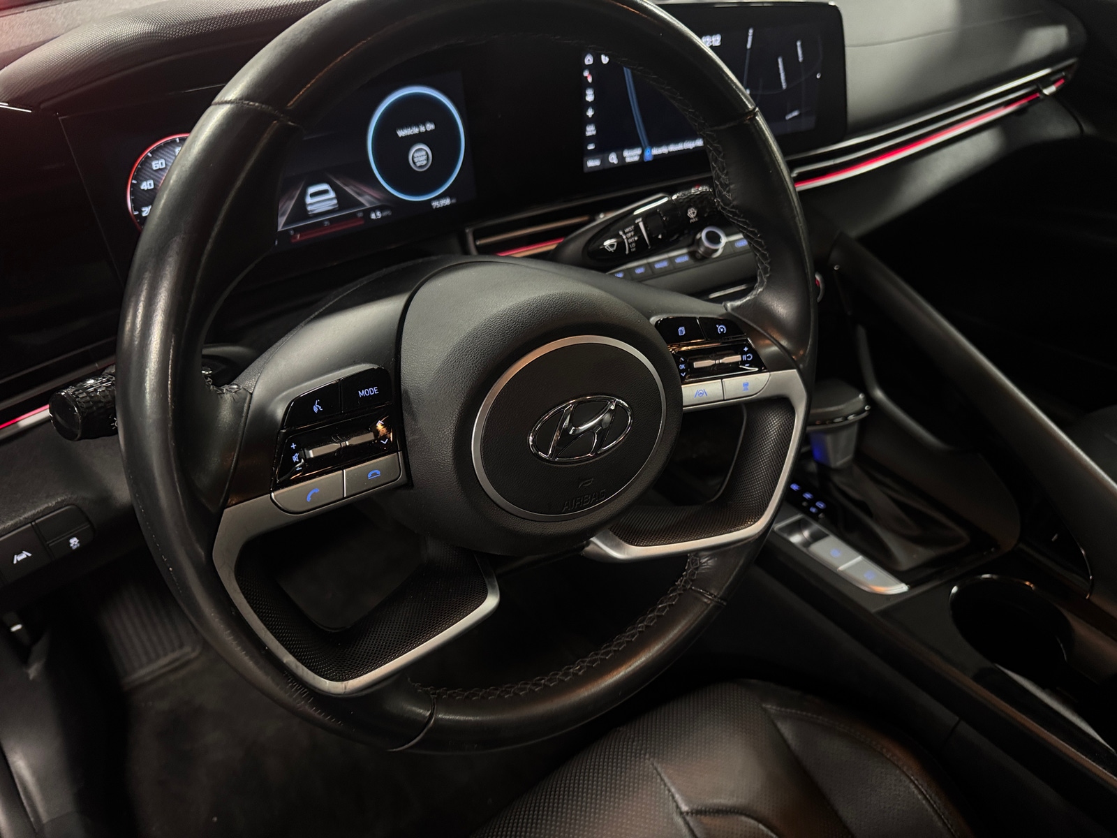 Thumbnail: 2022 Hyundai Elantra - 4