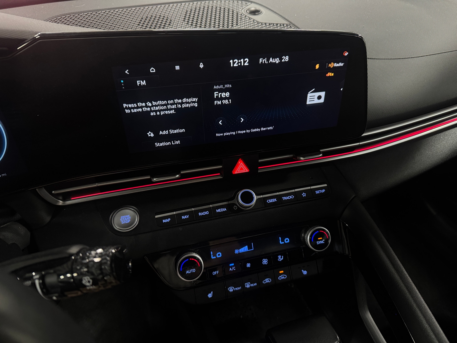 Thumbnail: 2022 Hyundai Elantra - 3