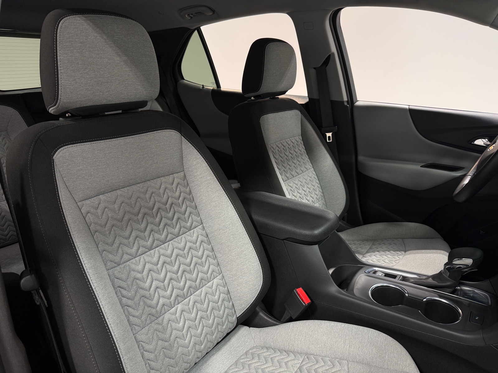 Thumbnail: 2023 Chevrolet Equinox - 2