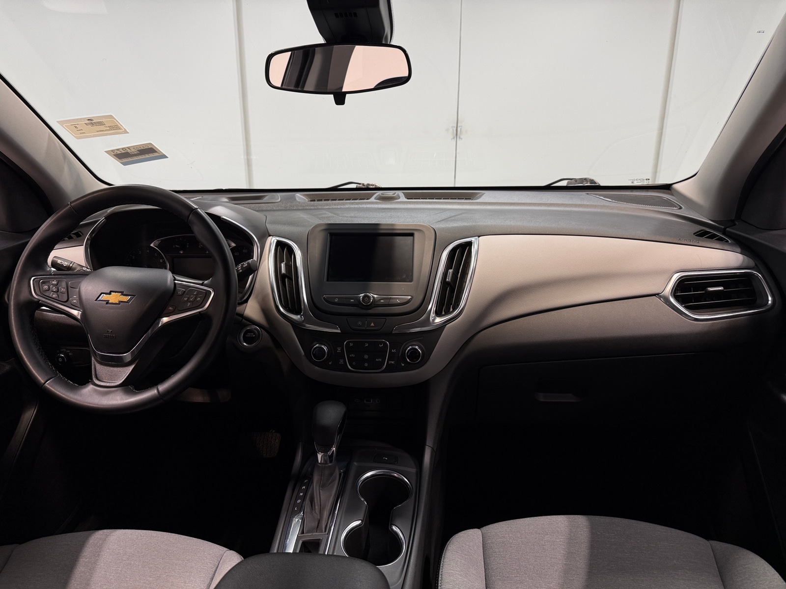 Thumbnail: 2023 Chevrolet Equinox - 3